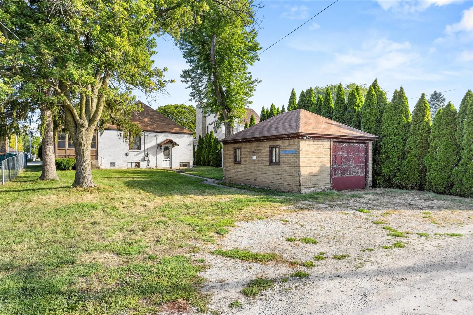 1307 E Hickory Street IL