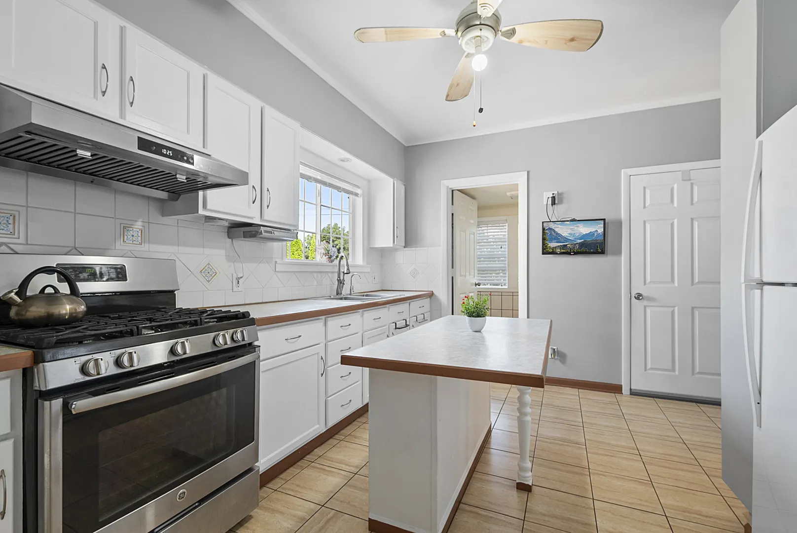 302 Griswold Street IL