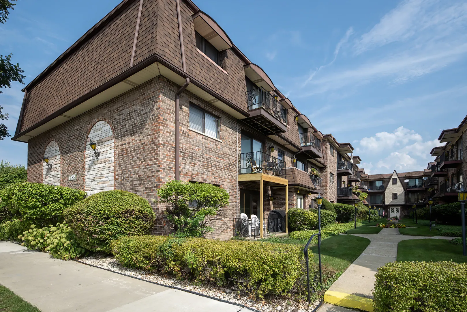 6453 N Northwest Highway C5 IL