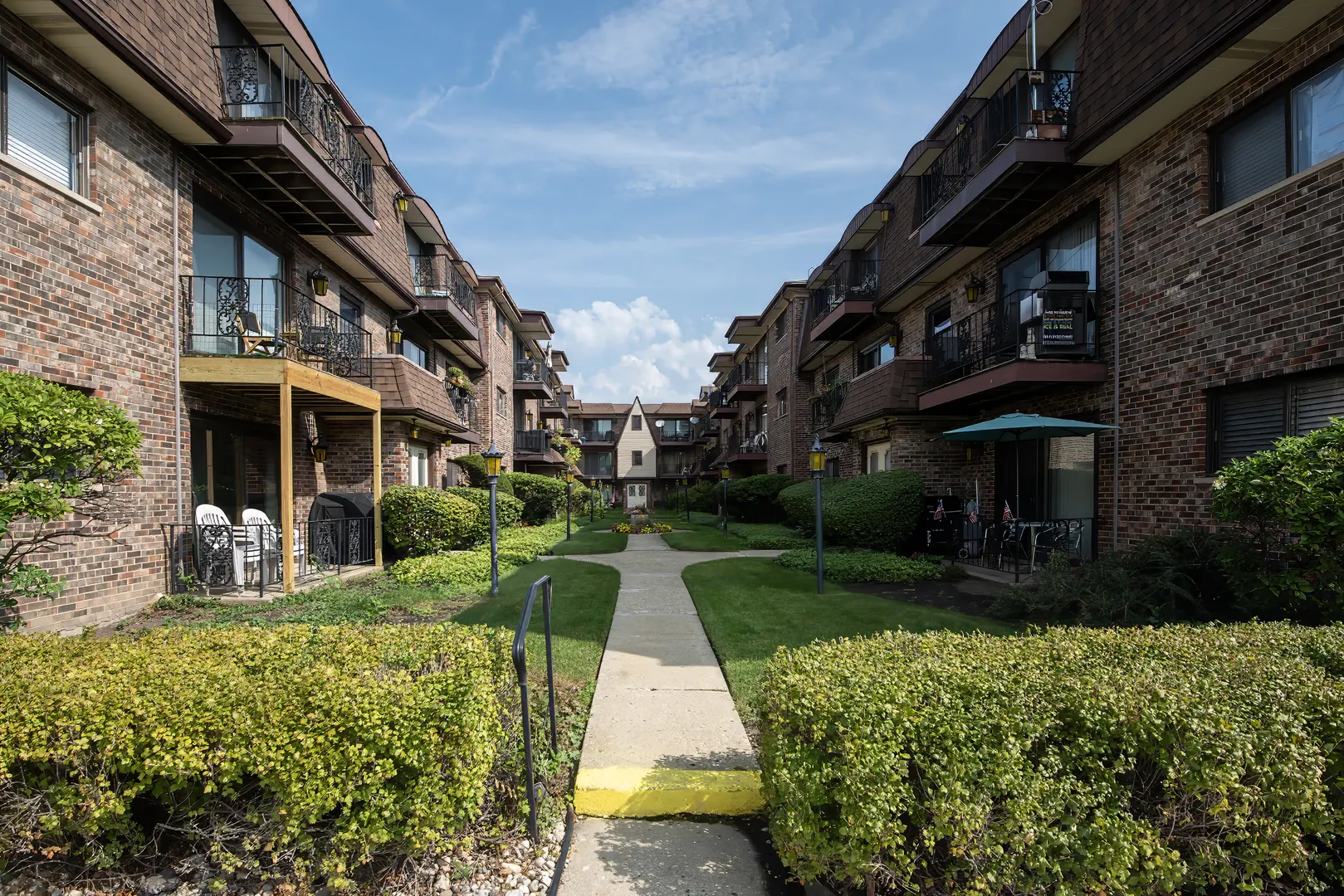 6453 N Northwest Highway C5 IL