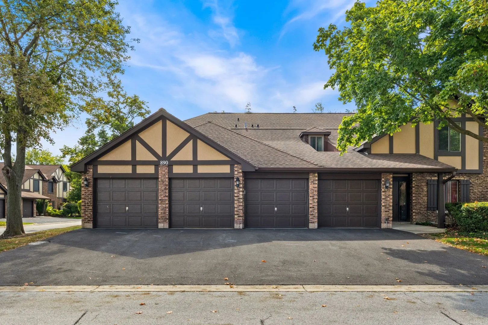 890 Sheldon Court C IL