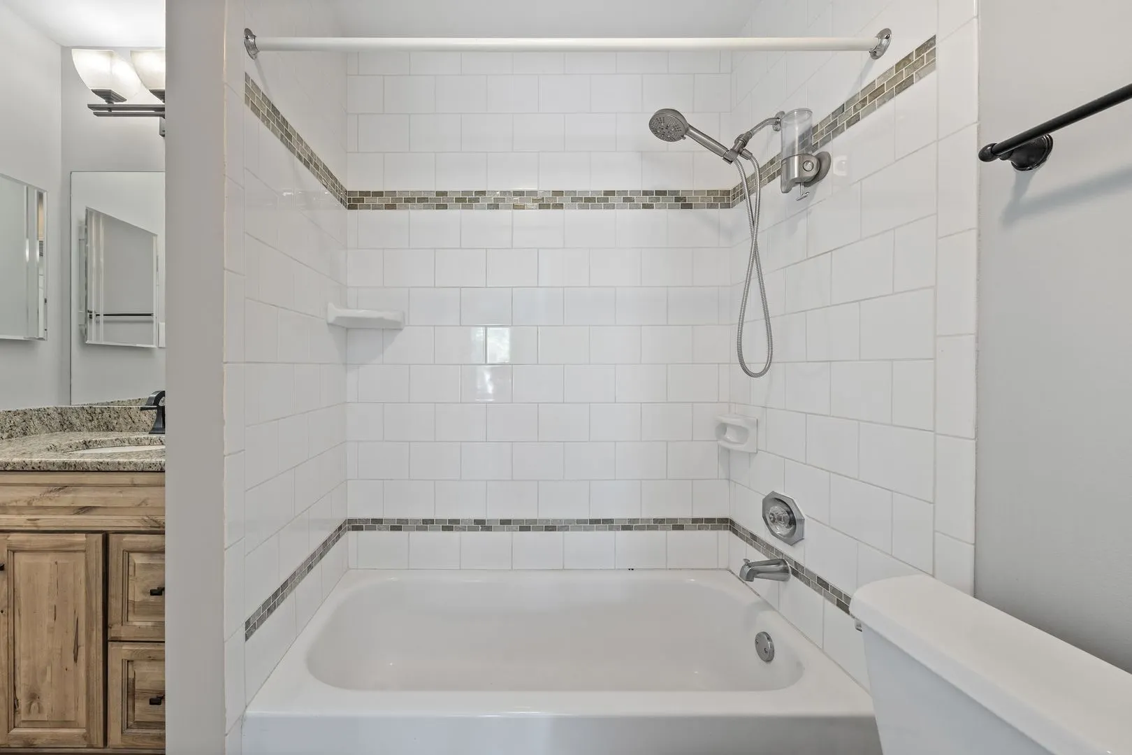 890 Sheldon Court C IL