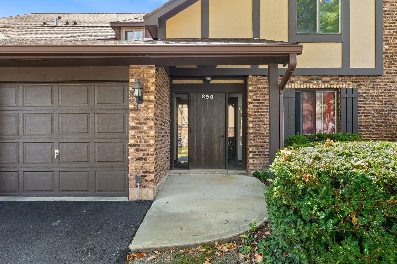 890 Sheldon Court C IL