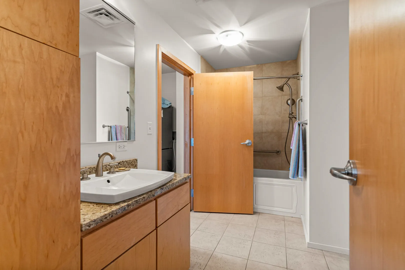 301 N Neil Street 702 IL