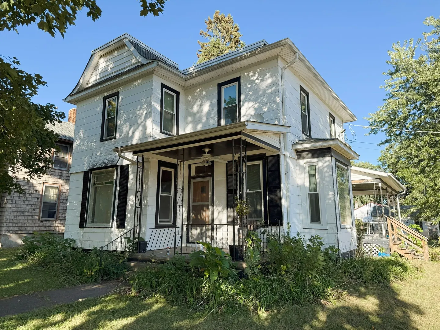 300 E Division Street IL