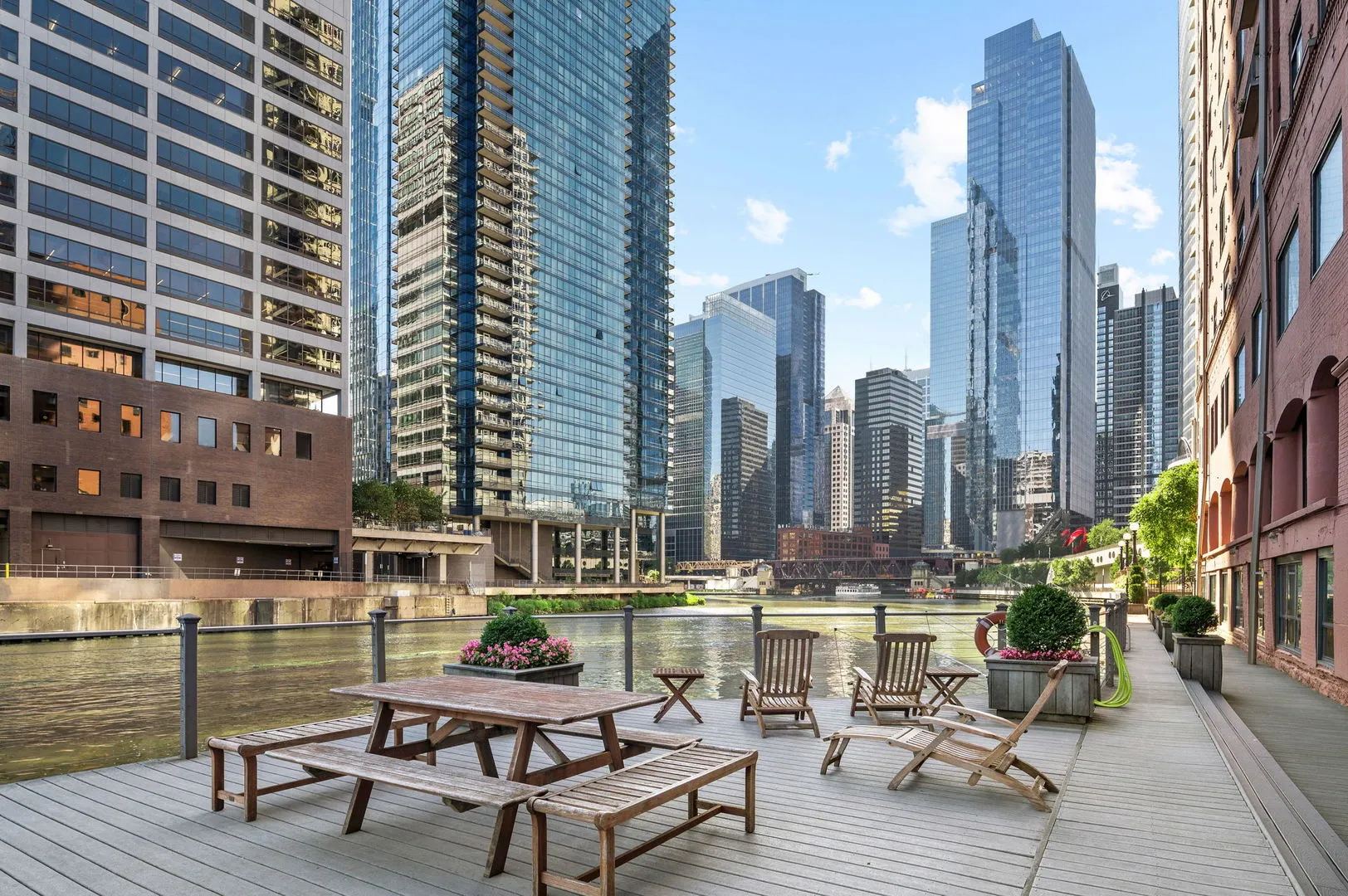 345 N Canal Street 1003 IL