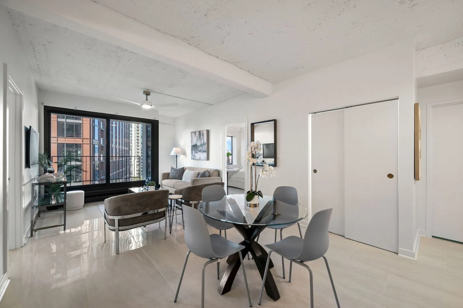 345 N Canal Street 1003 IL
