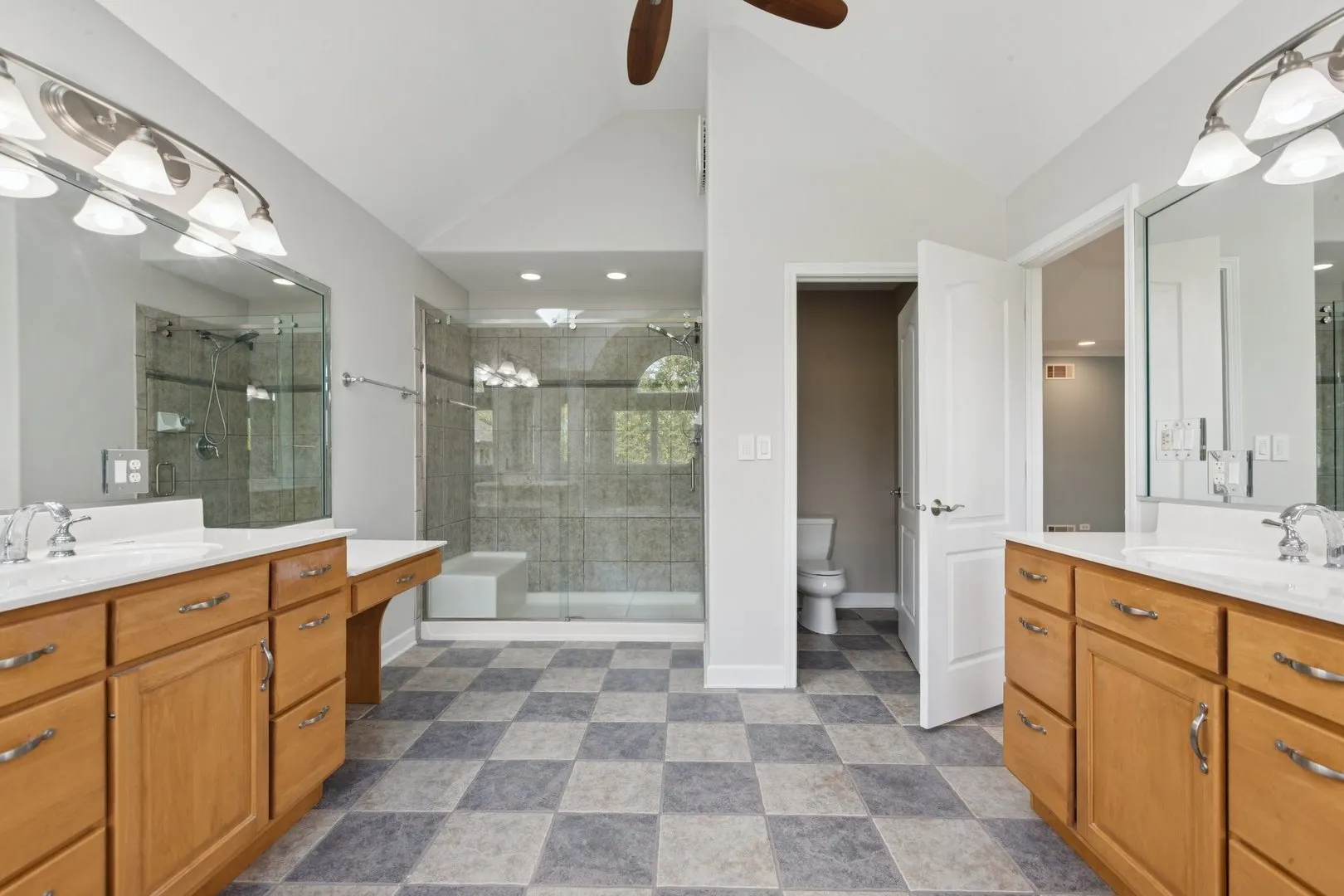 841 Black Walnut Drive IL