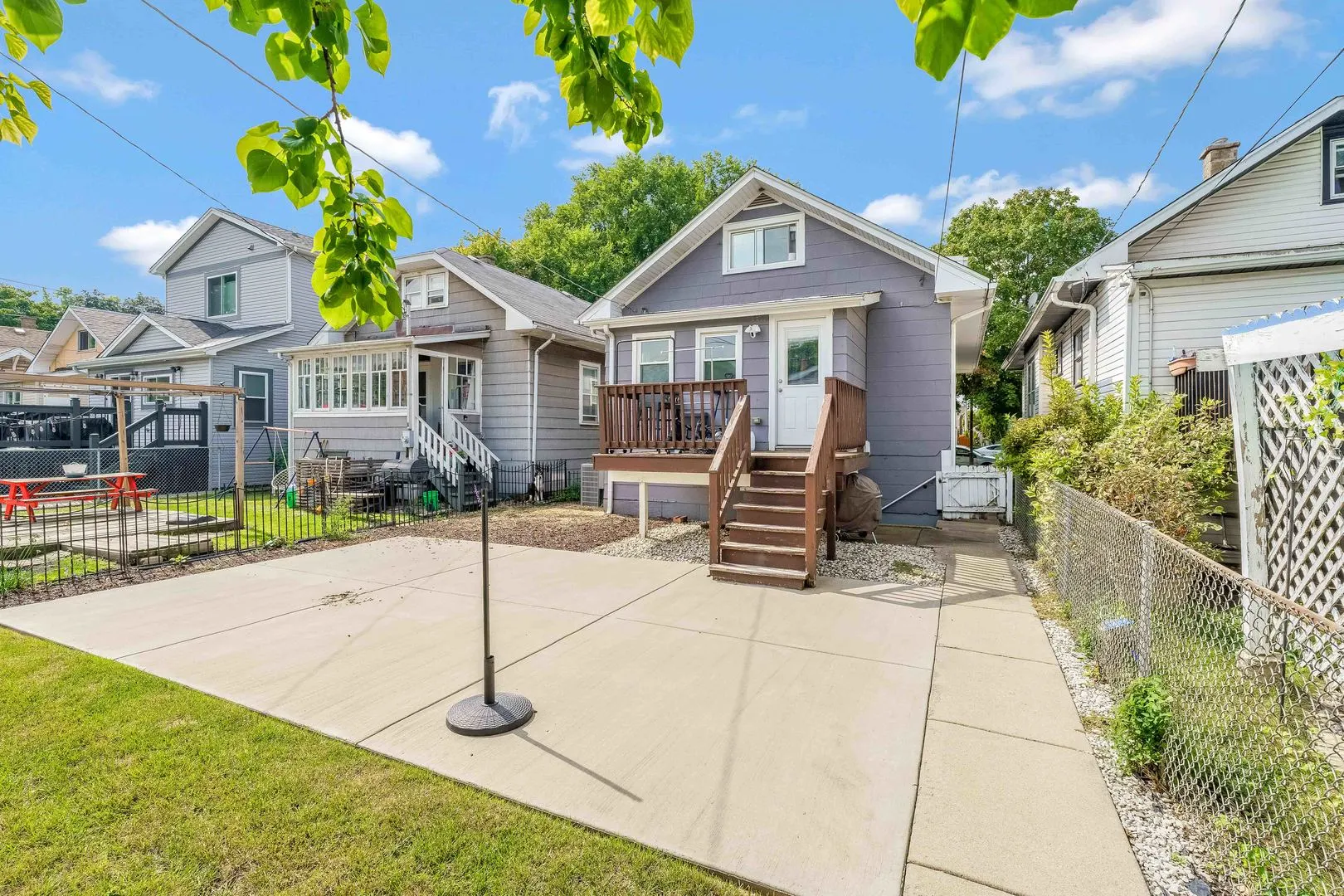 3637 Elmwood Avenue IL