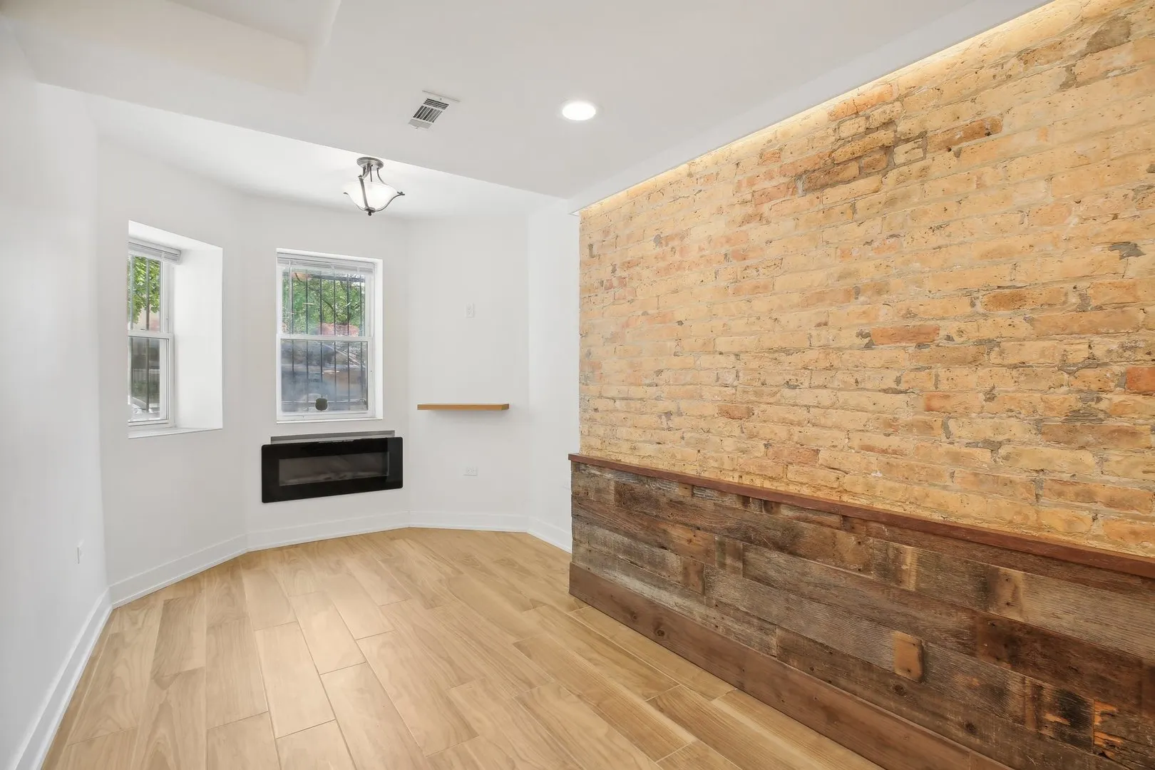 3806 W Washington Boulevard DG IL