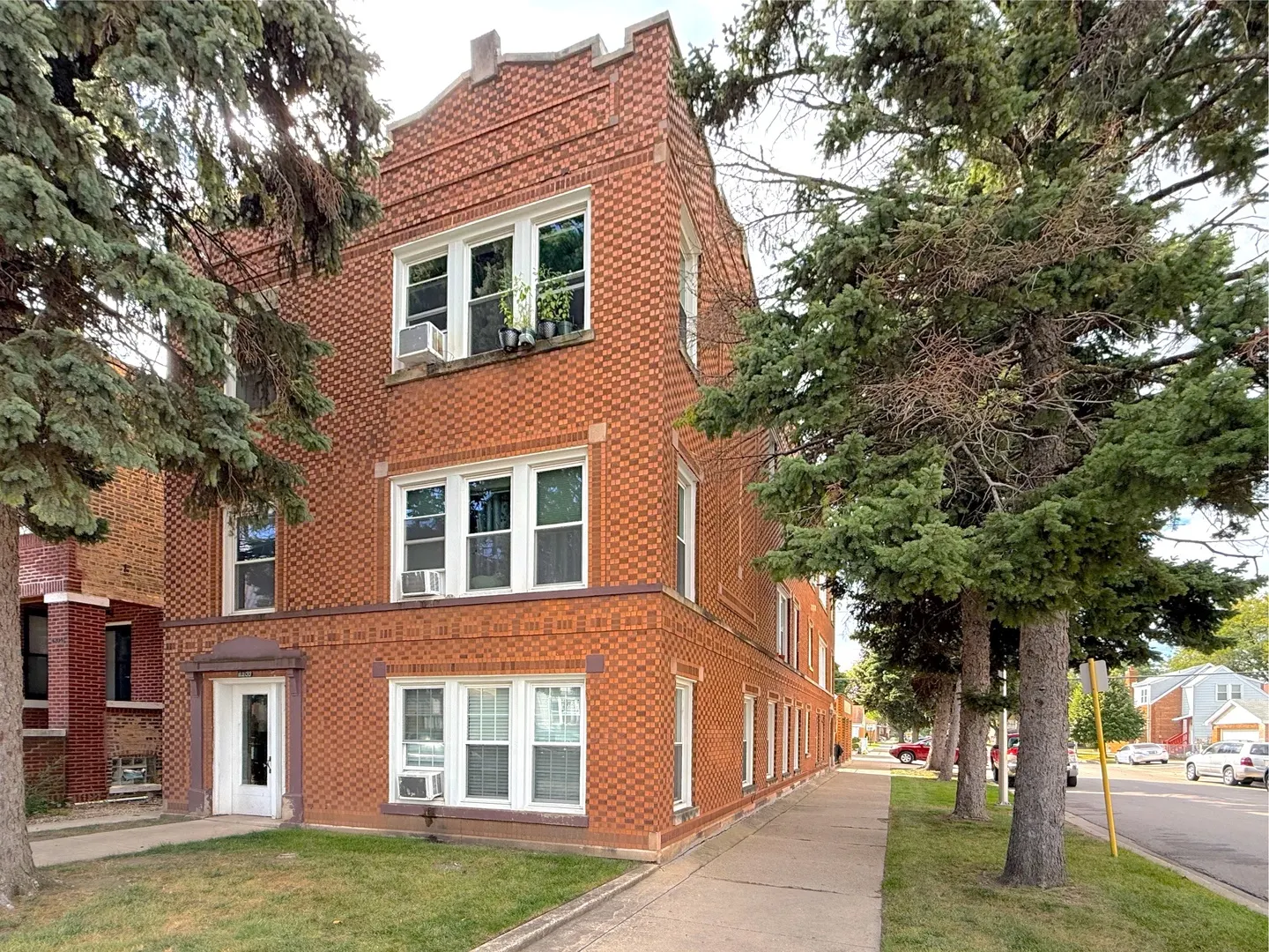 6200 S Kolin Avenue 1 IL