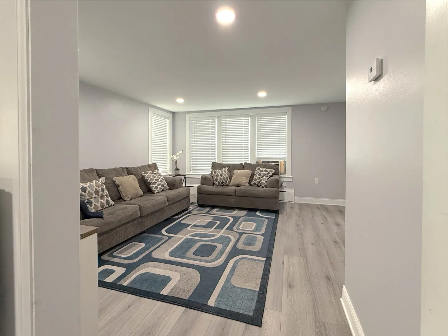 6200 S Kolin Avenue 1 IL