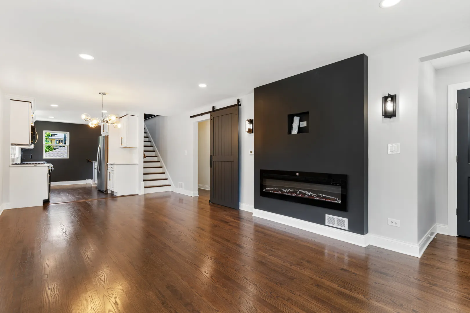6924 34th Street IL