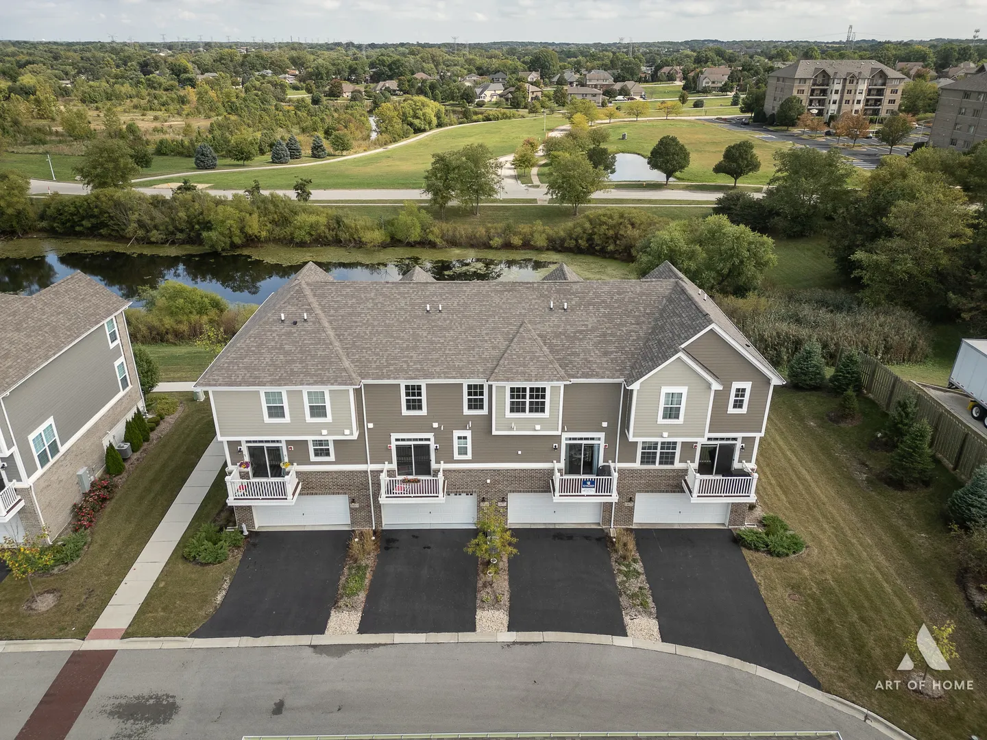 14017 S Belmont Drive IL