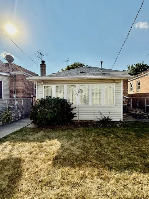 5121 S Laramie Avenue IL