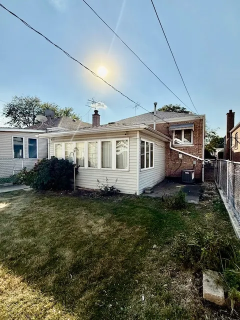 5121 S Laramie Avenue IL