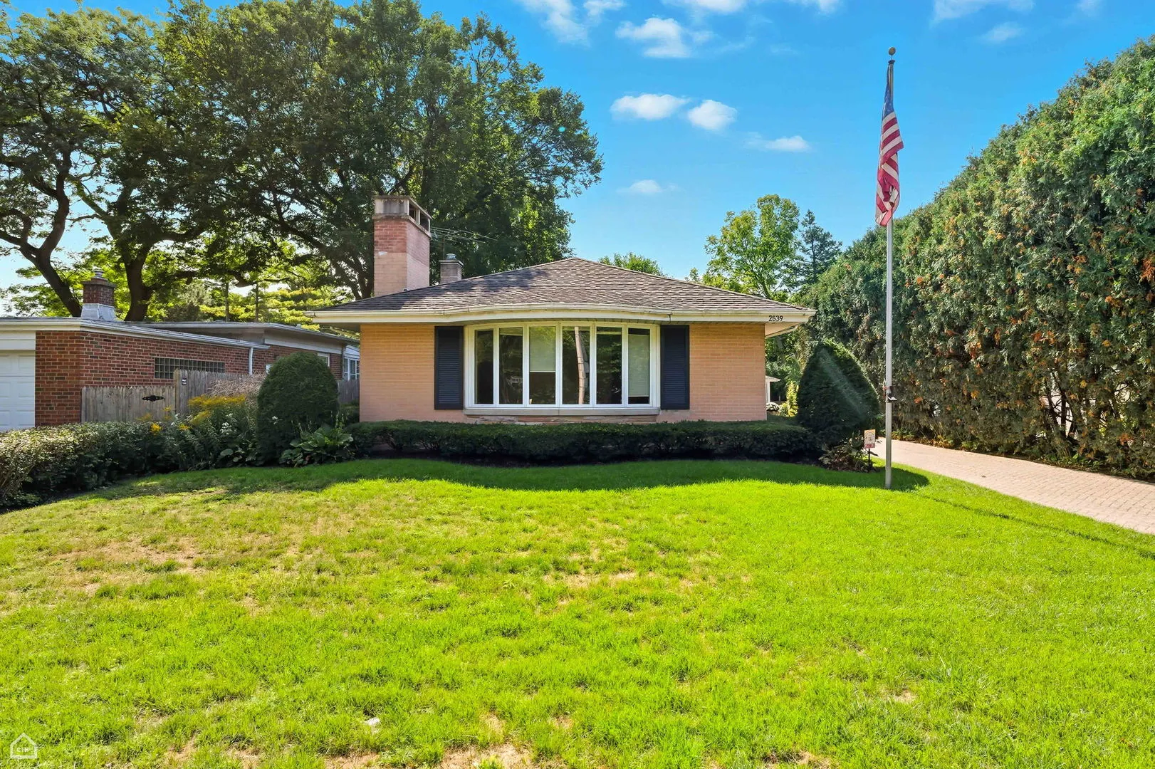 2539 Lake Avenue IL