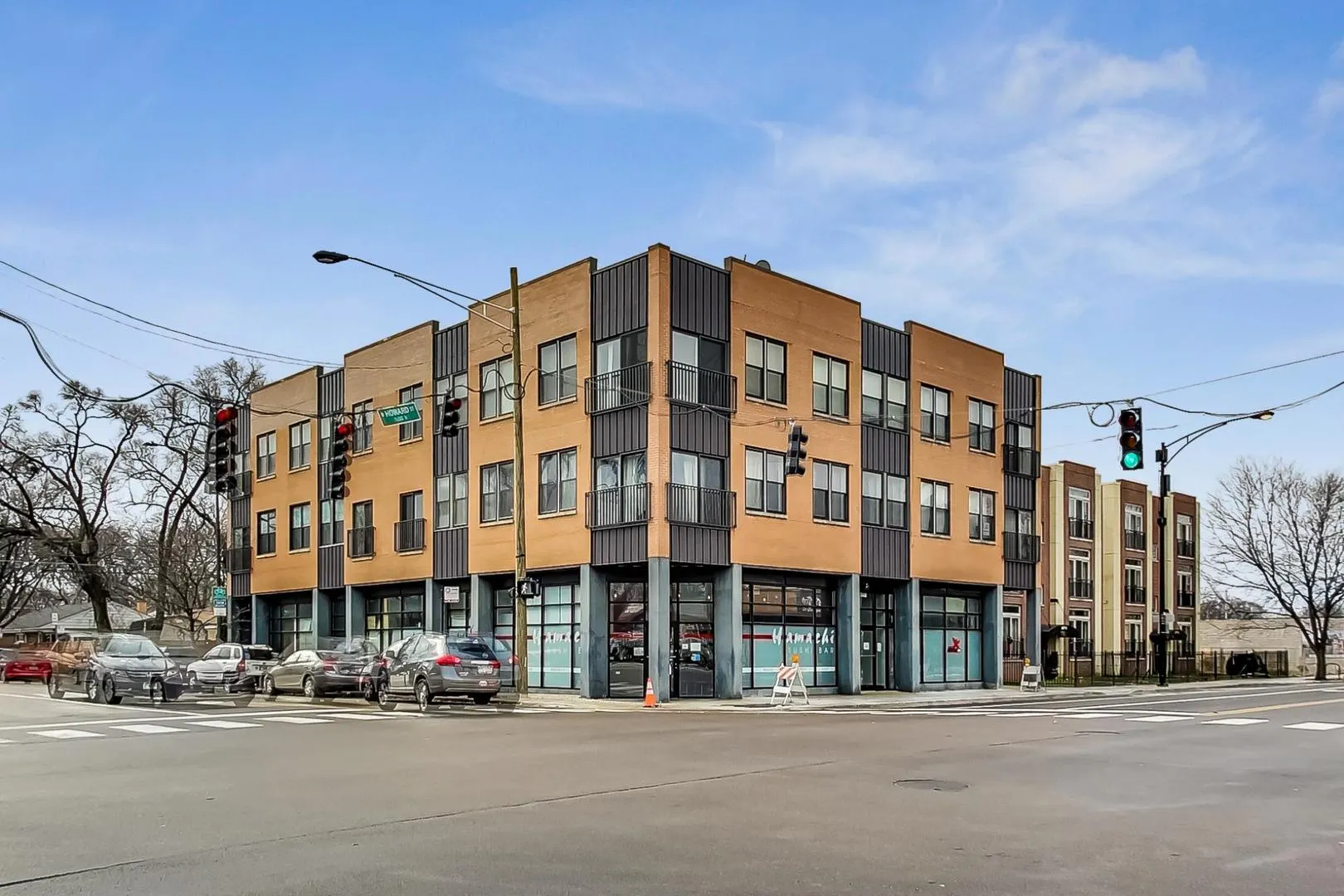 2807 W Howard Street IL