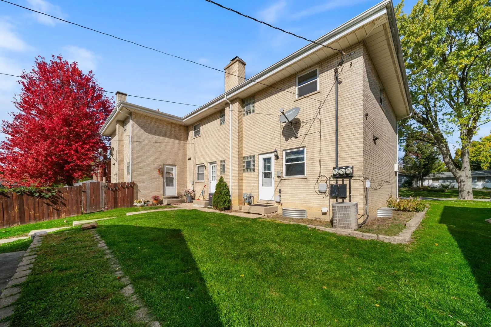 27 E Thorndale Avenue IL