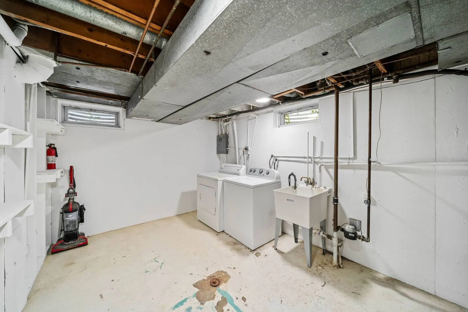 27 E Thorndale Avenue IL