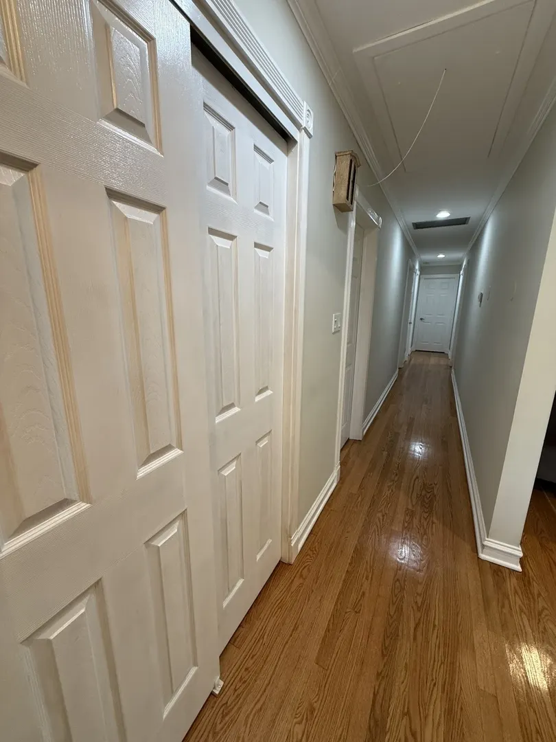 9204 S Sacramento Avenue IL