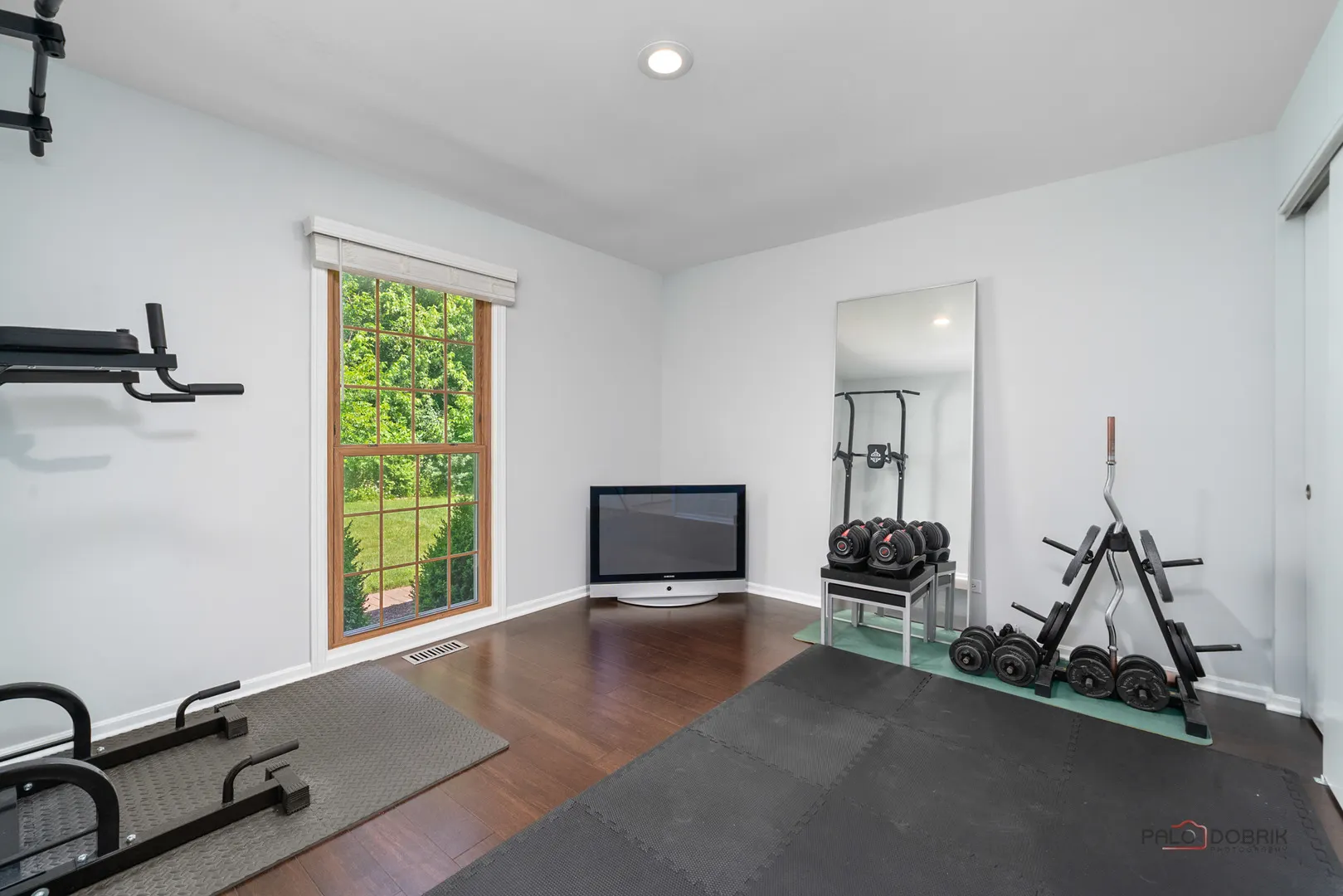 555 W Everett Road IL