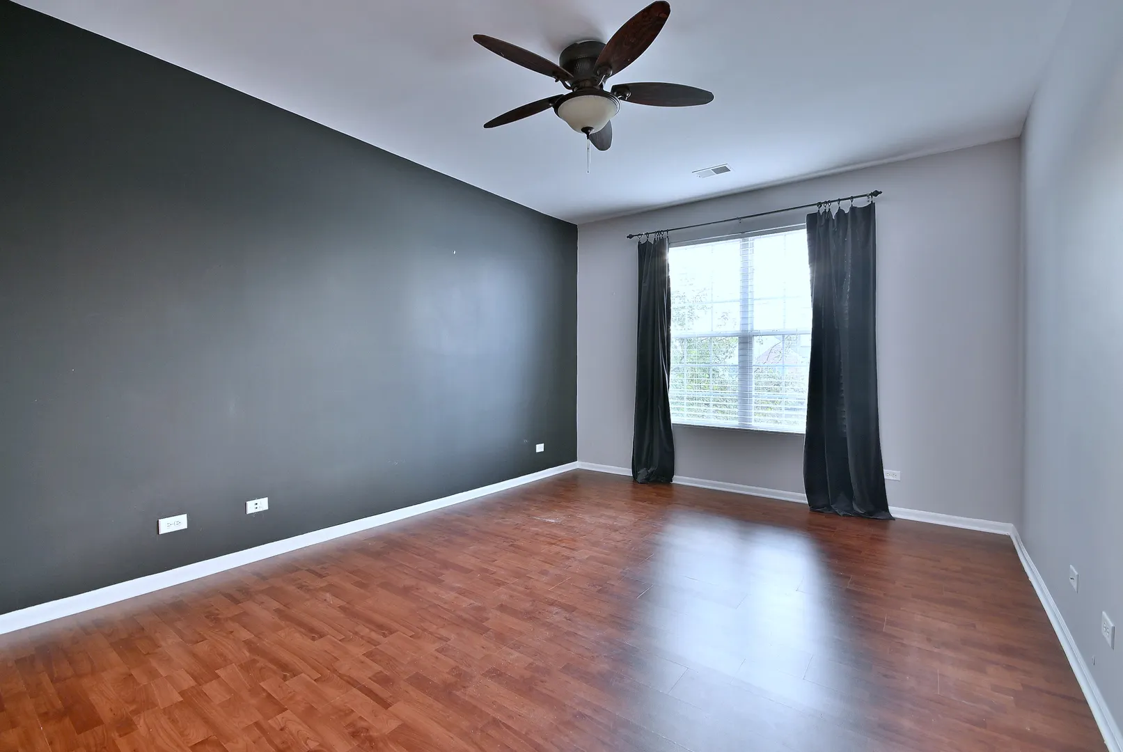 2215 CONCORD Drive 2215 IL