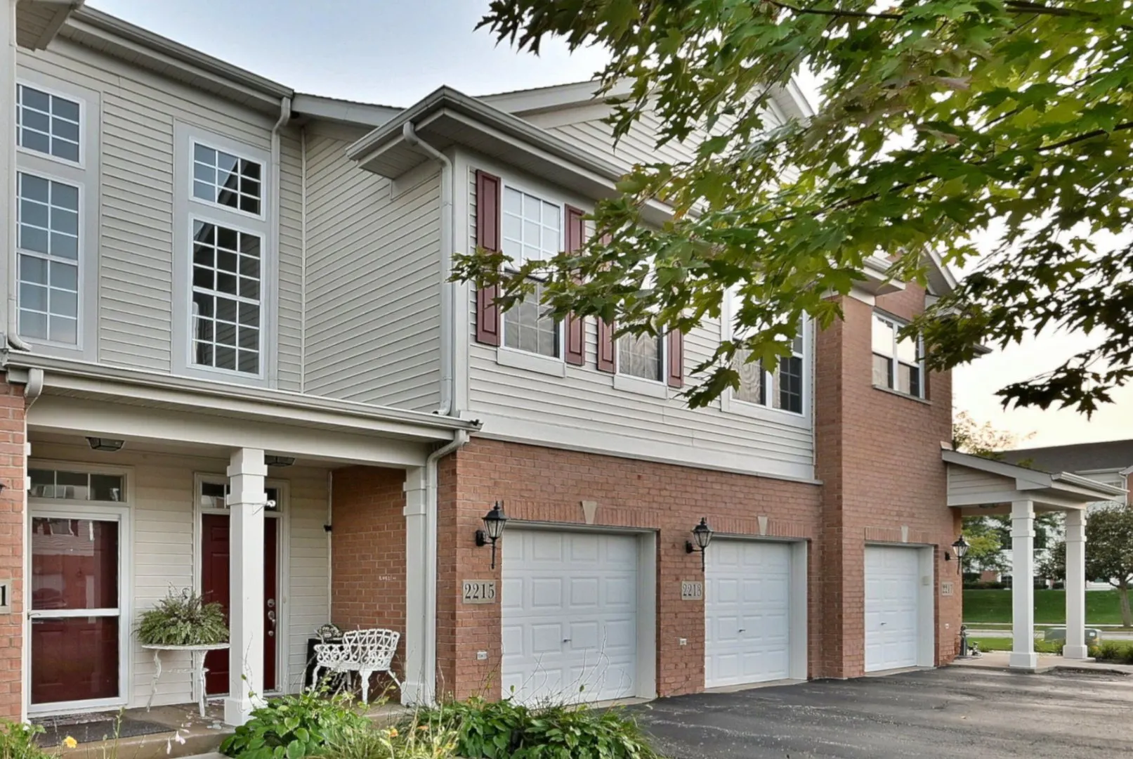 2215 CONCORD Drive 2215 IL