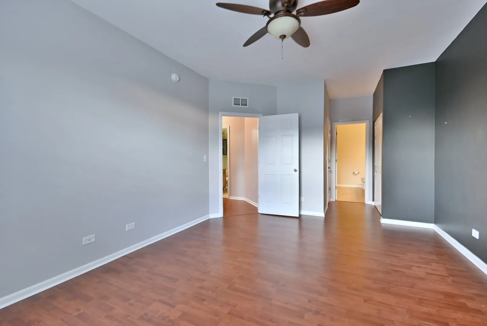 2215 CONCORD Drive 2215 IL