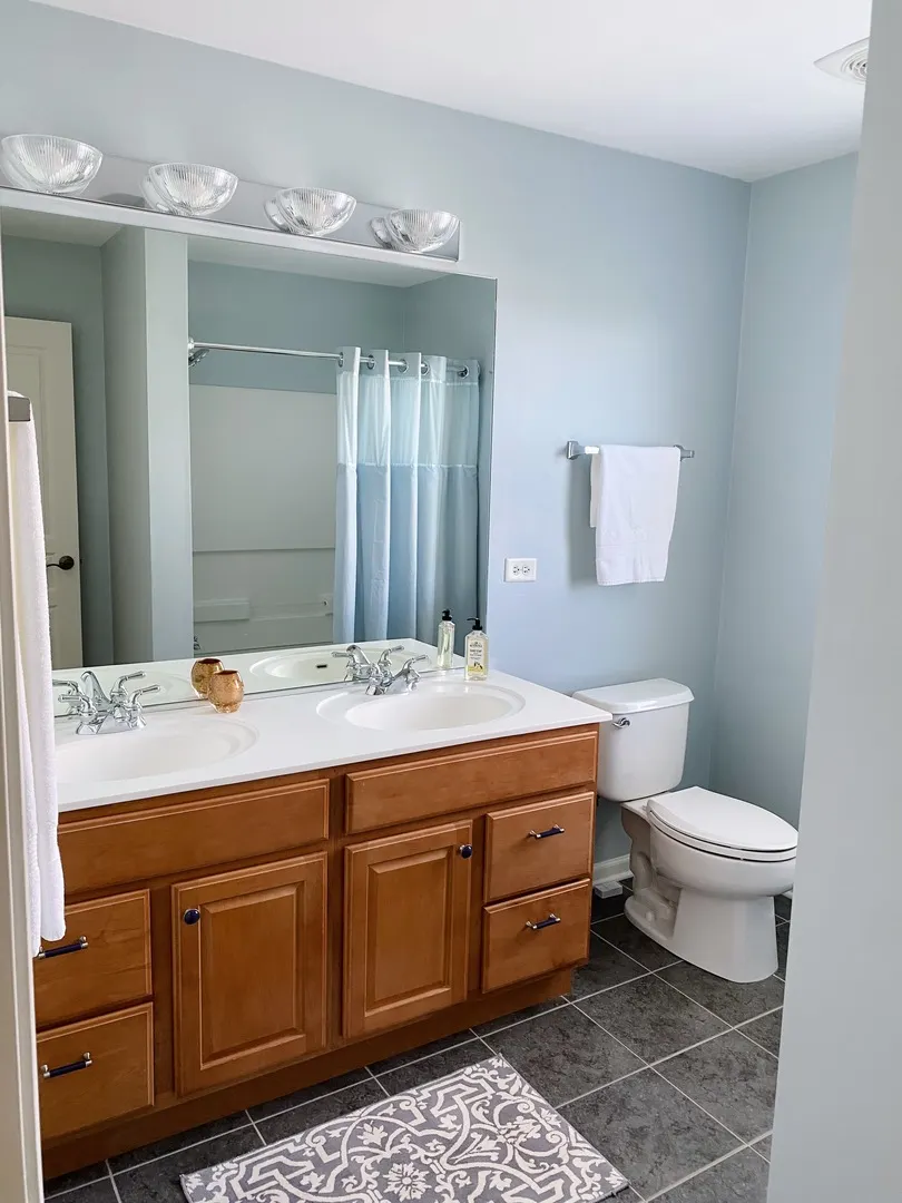 1329 Turnberry Lane IL