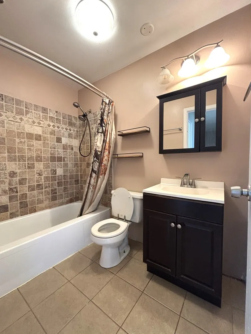 5324 W Cinema Drive IL
