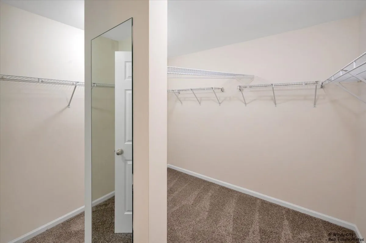1848 N Crenshaw Circle 1848 IL