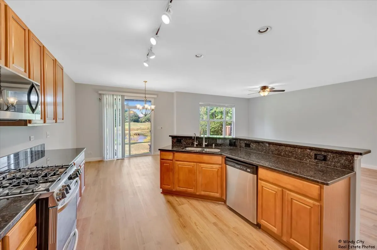 1848 N Crenshaw Circle 1848 IL
