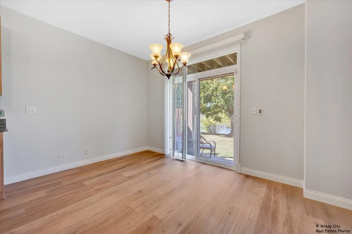 1848 N Crenshaw Circle 1848 IL