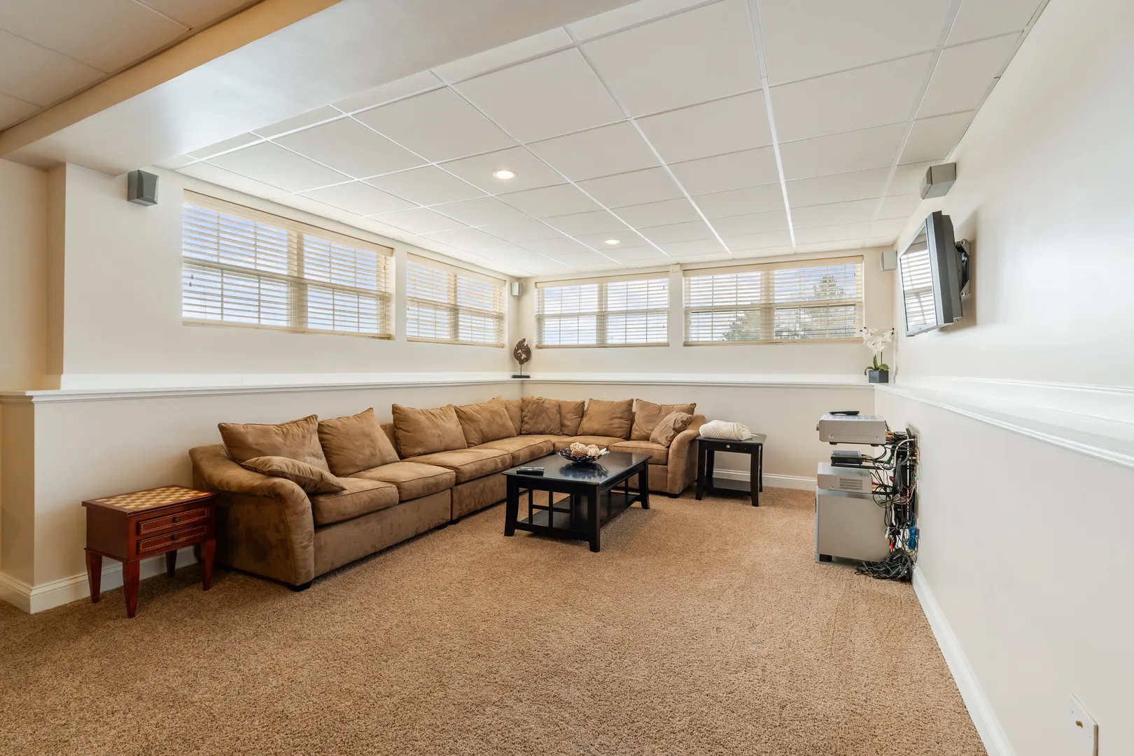 809 Magnuson Court IL