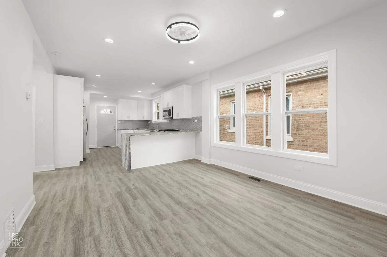 1715 W 91st Place IL