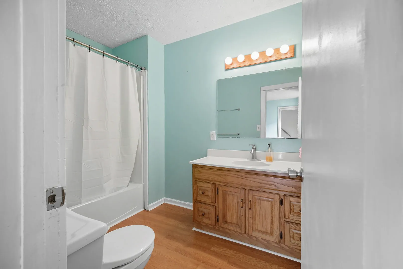 408 River Lane IL