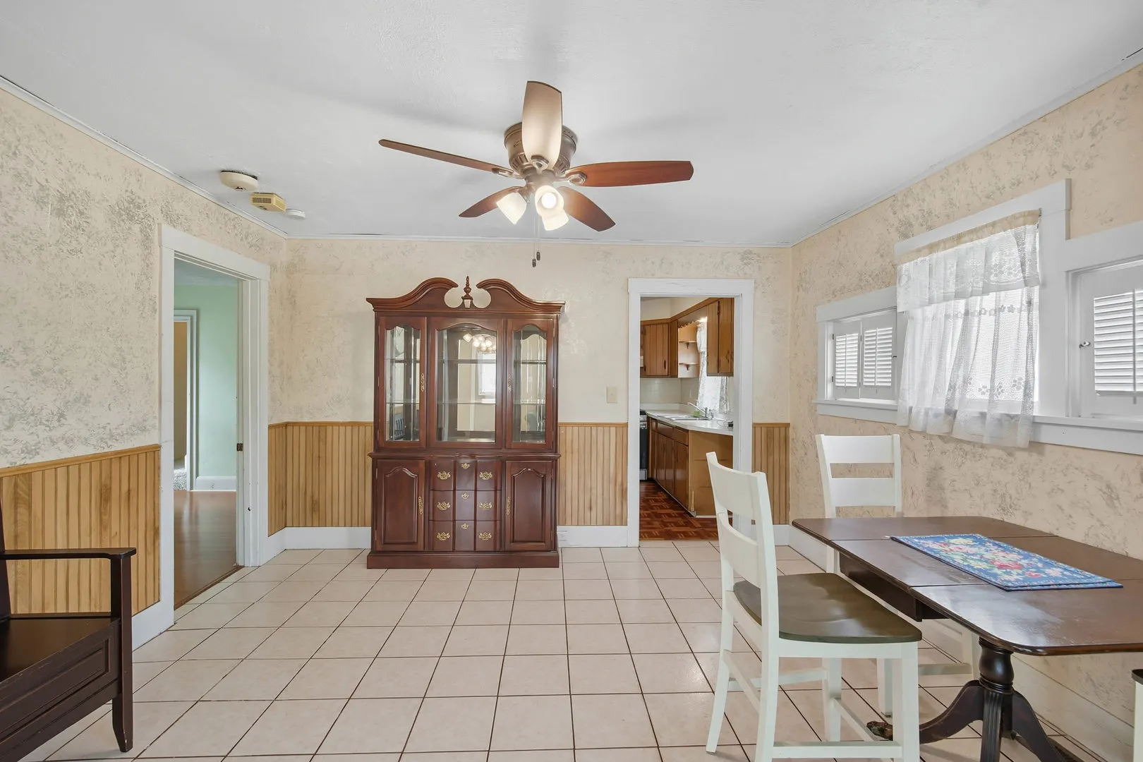 408 River Lane IL