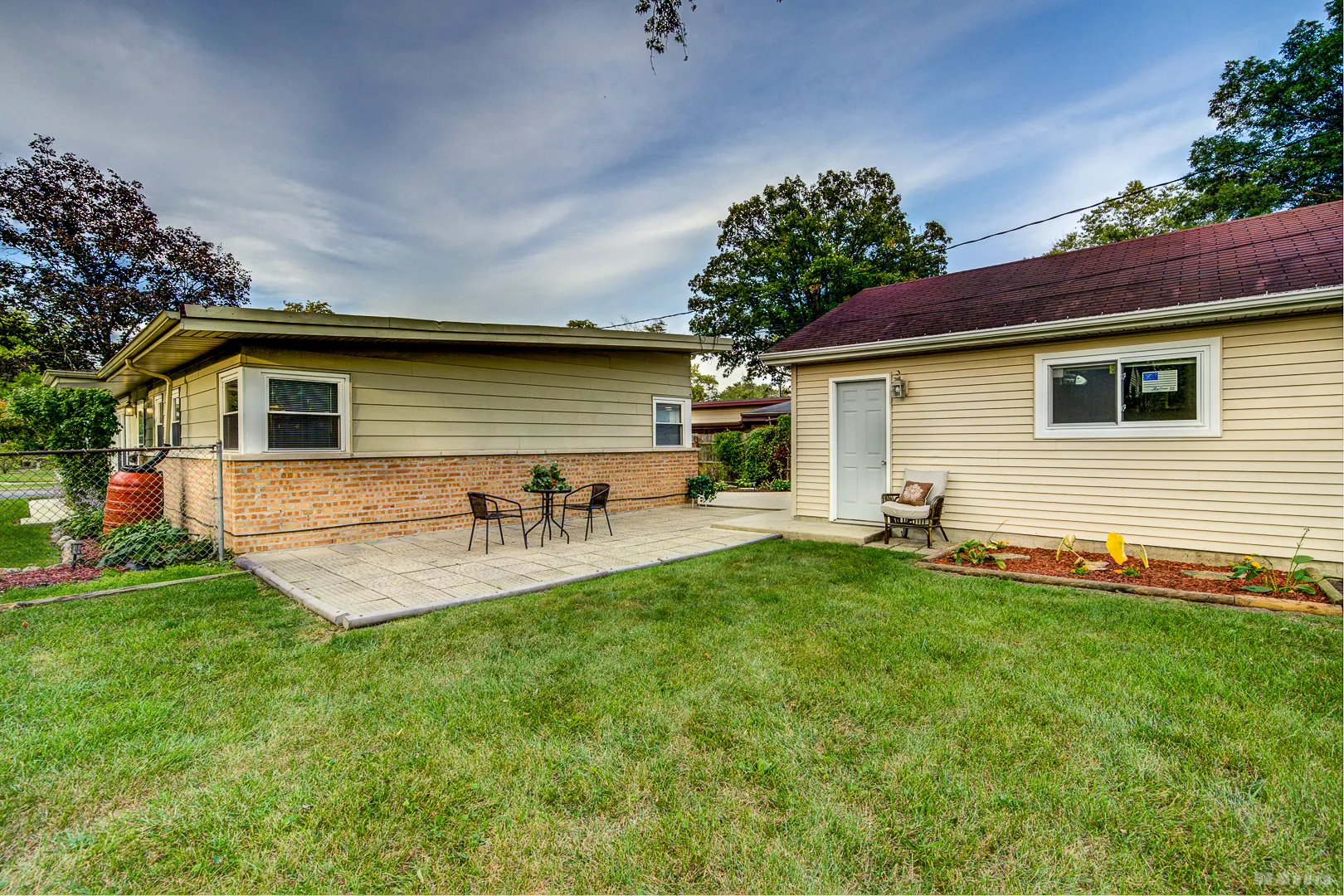 321 Shawnee Street IL