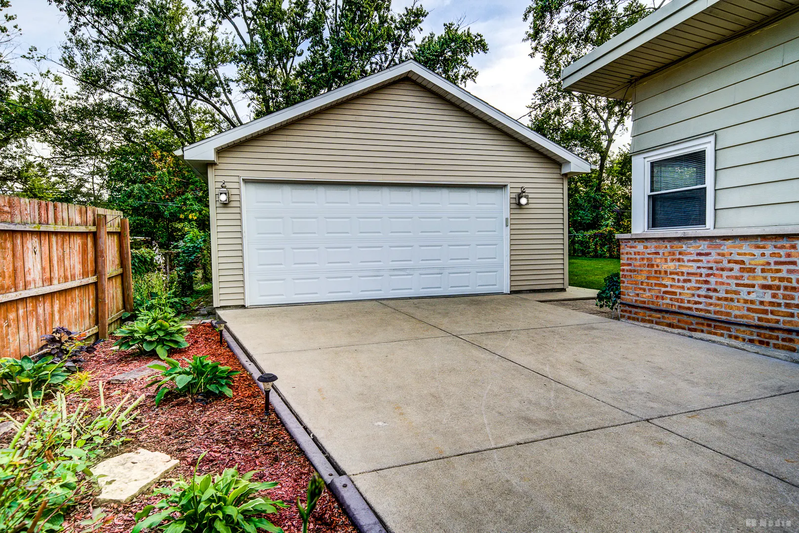 321 Shawnee Street IL