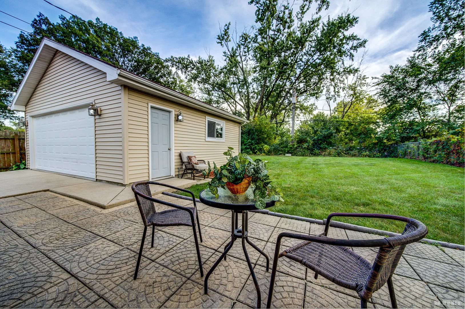 321 Shawnee Street IL