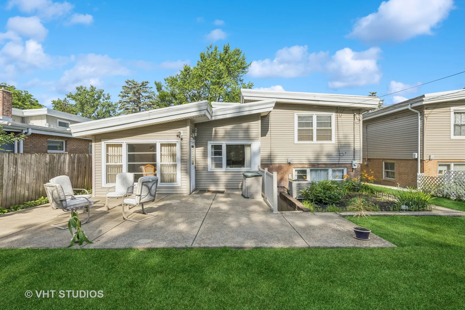 506 S Charleton Street IL