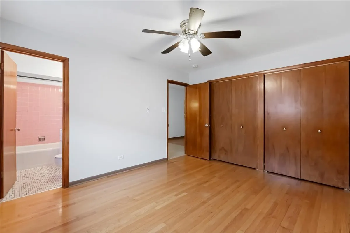 6212 W 64th Place 203 IL