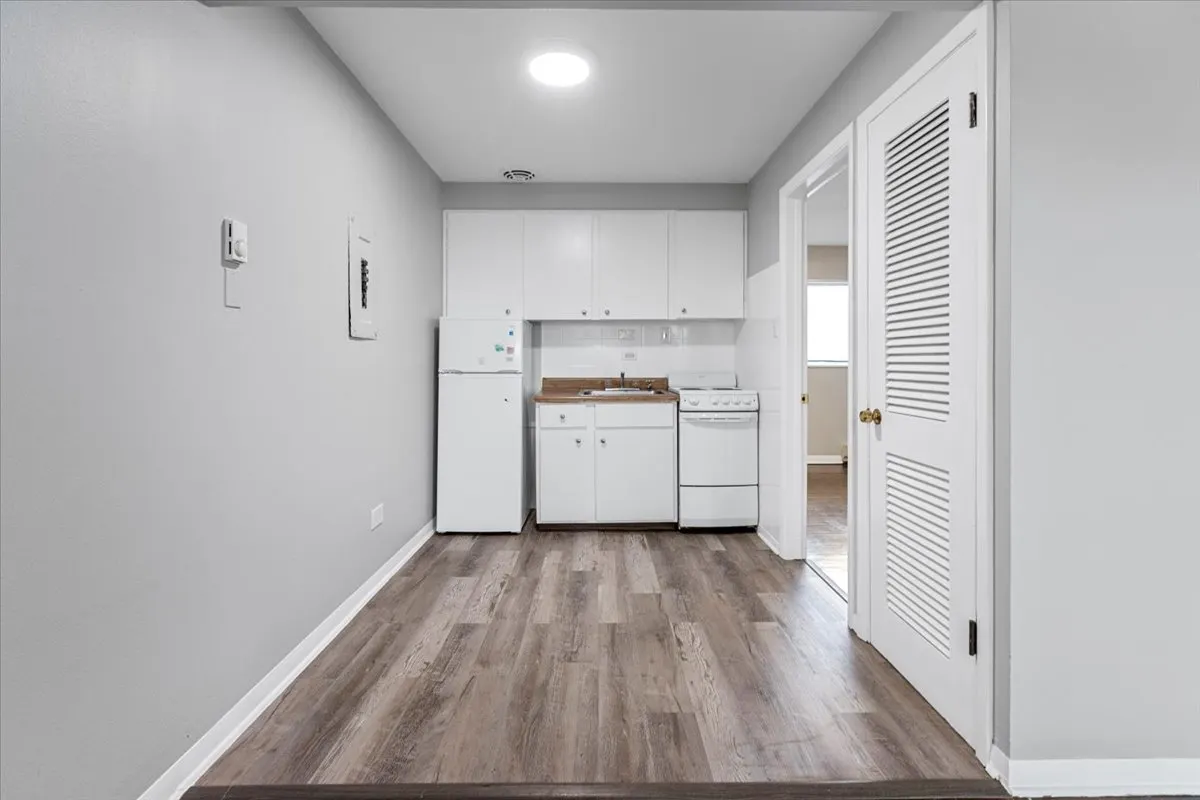 6212 W 64th Place 203 IL