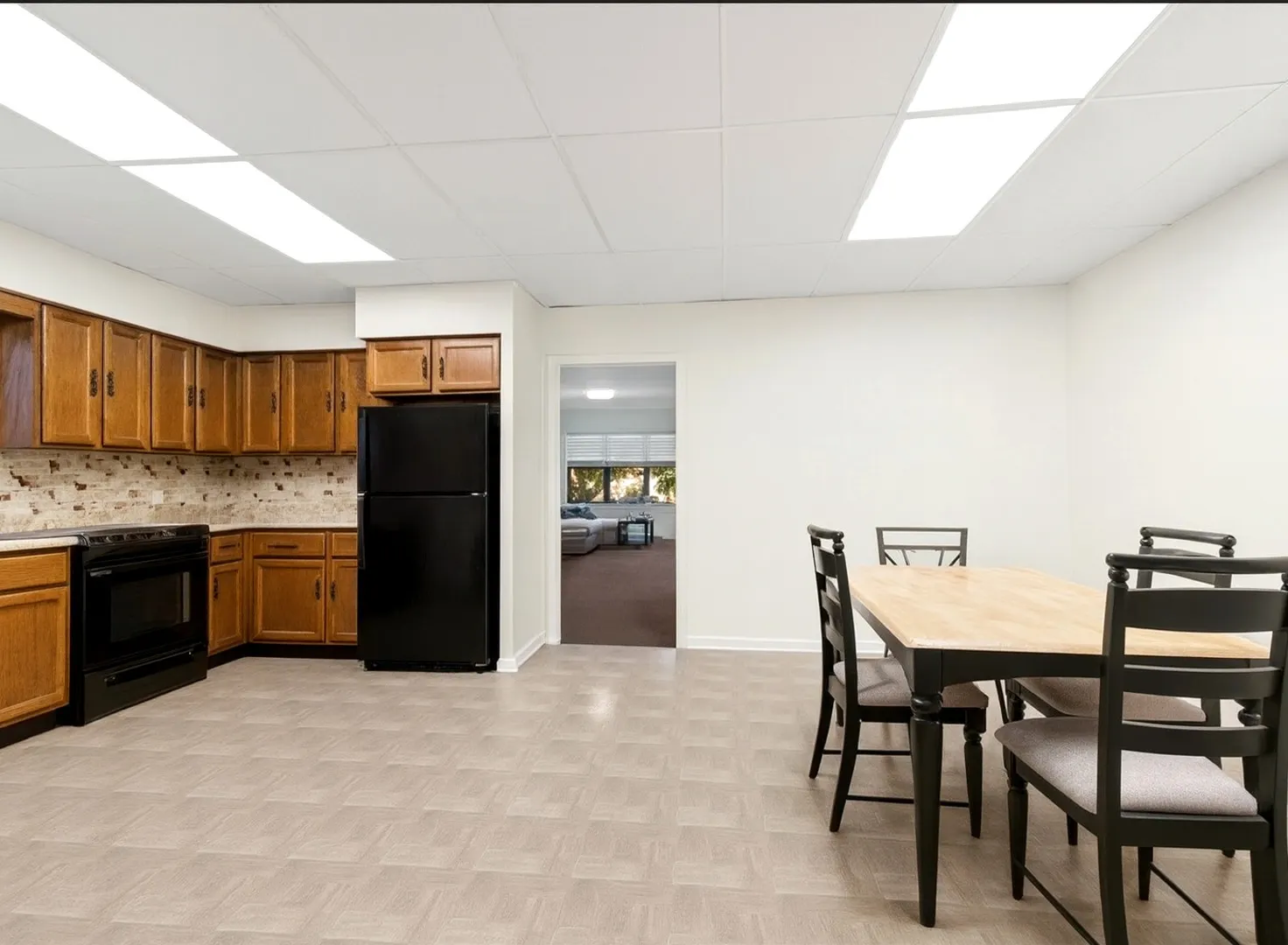 5923 W Irving Park Road IL
