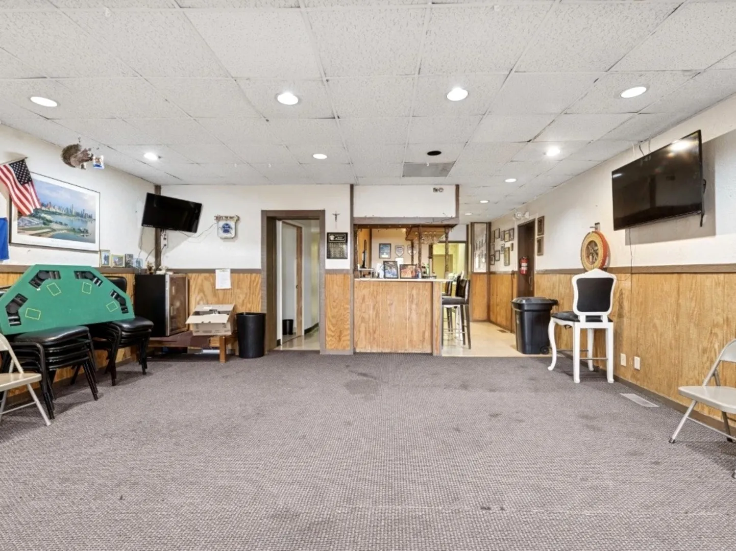 5923 W Irving Park Road IL