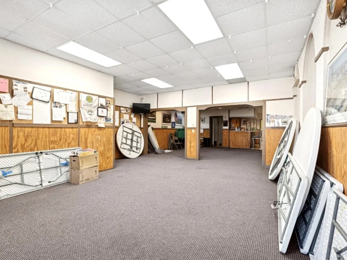 5923 W Irving Park Road IL