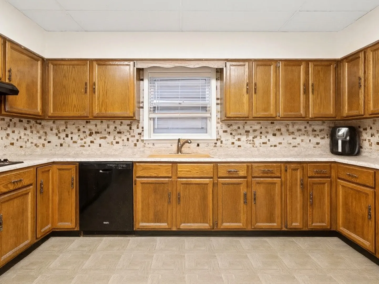 5923 W Irving Park Road IL