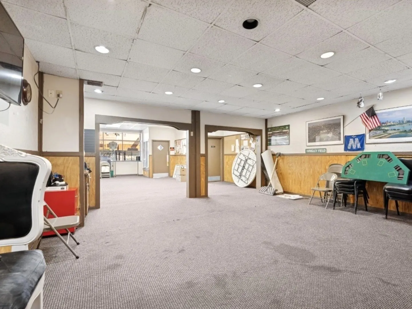 5923 W Irving Park Road IL