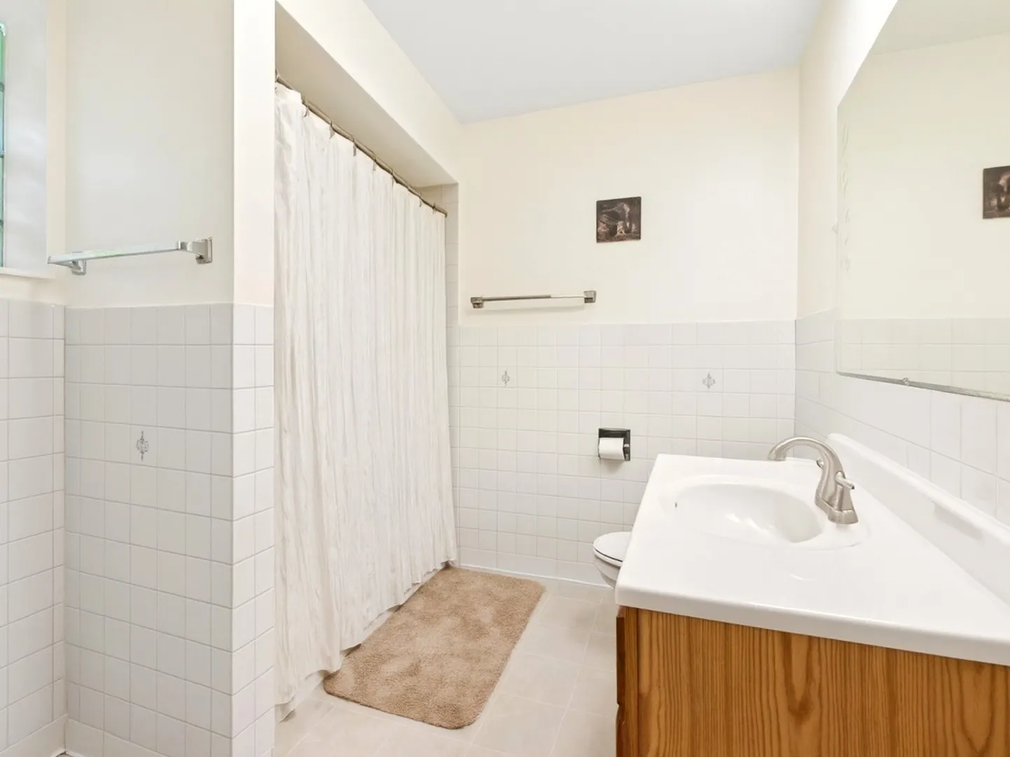 5923 W Irving Park Road IL